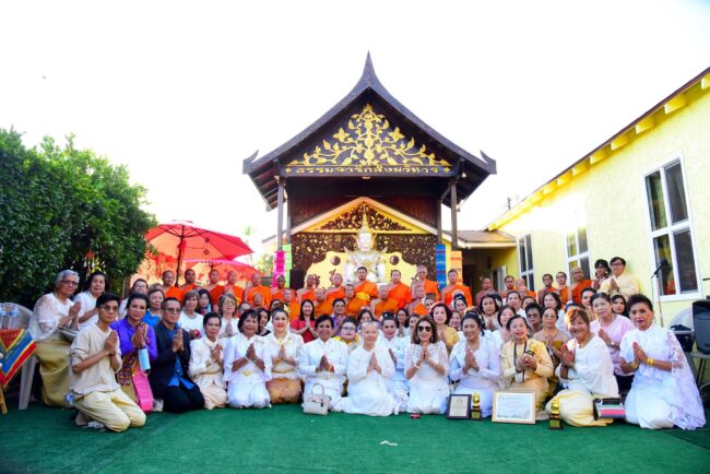 เปิดป้ายวัดไทยสุชาดาธรรมจาริกสังฆวิหาร